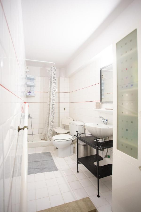 Traditional Villa Appartment With Garden, Also For Gatherings ,15 Minutes From Thessaloniki Airport Ngoại thất bức ảnh